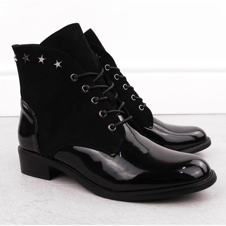 Women's patent leather ankle boots with rivets, black Sabatina DM24-25P 2