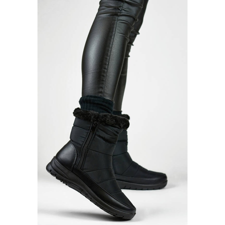 Women's insulated snow boots with fur, black 22T10B 1