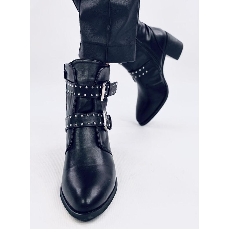 High-heeled boots with Ferox Black studs 1