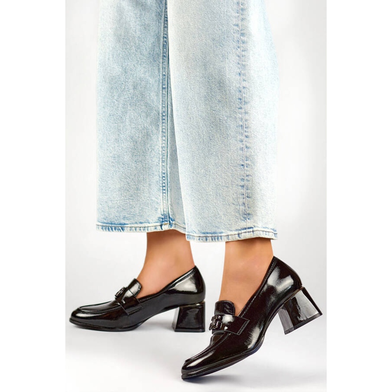 Women's low-heeled shoes, patent black, GD-FL475B 2