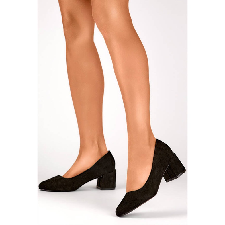 Women's low-heeled black suede pumps 8338-260B 2
