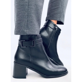 Dolores Black high-heeled boots 2