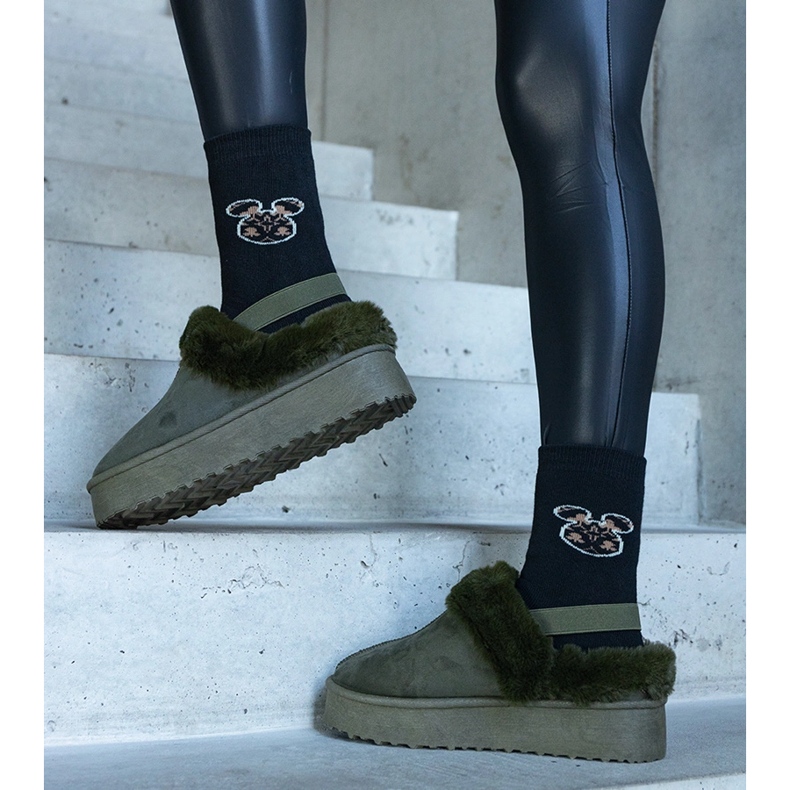 Green platform slippers decorated with fur and with an elastic band at the heel, Frank 1