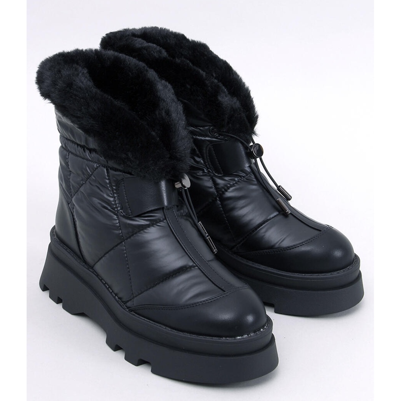 Tavaris Black snow boots with fur 1