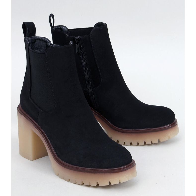Ankle boots with wide heel and protector Mattis Black 1