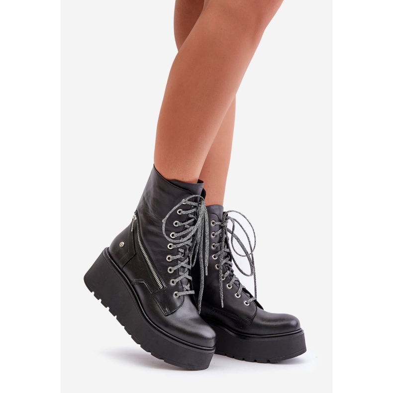 Leather Worker Boots On Platform And Wedge Maciejka 06676-01 Black 1