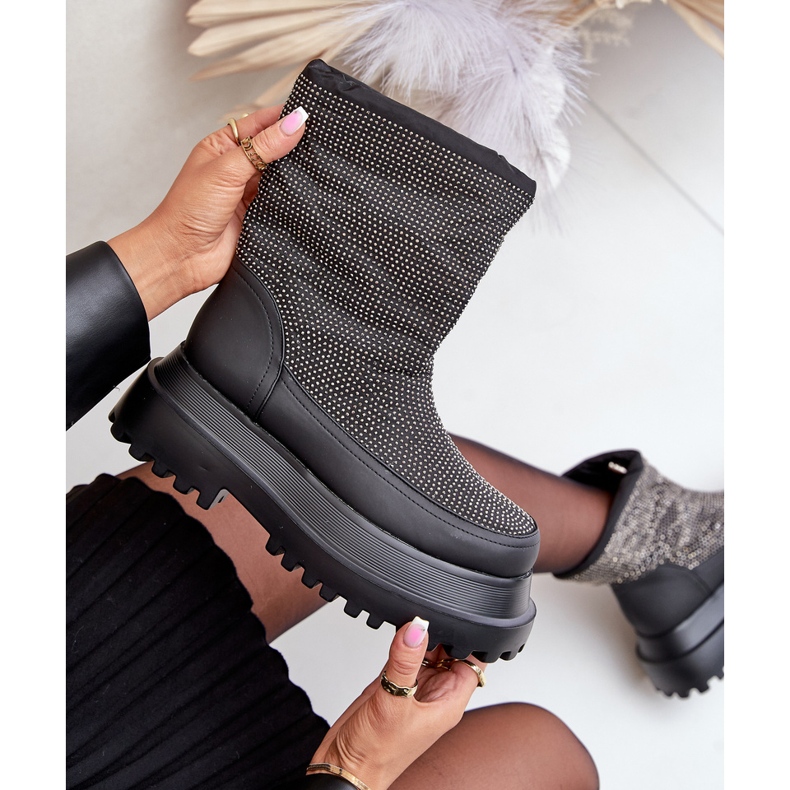 Black Avivina Decorated Snow Boots With Platform And Flat Heel 2