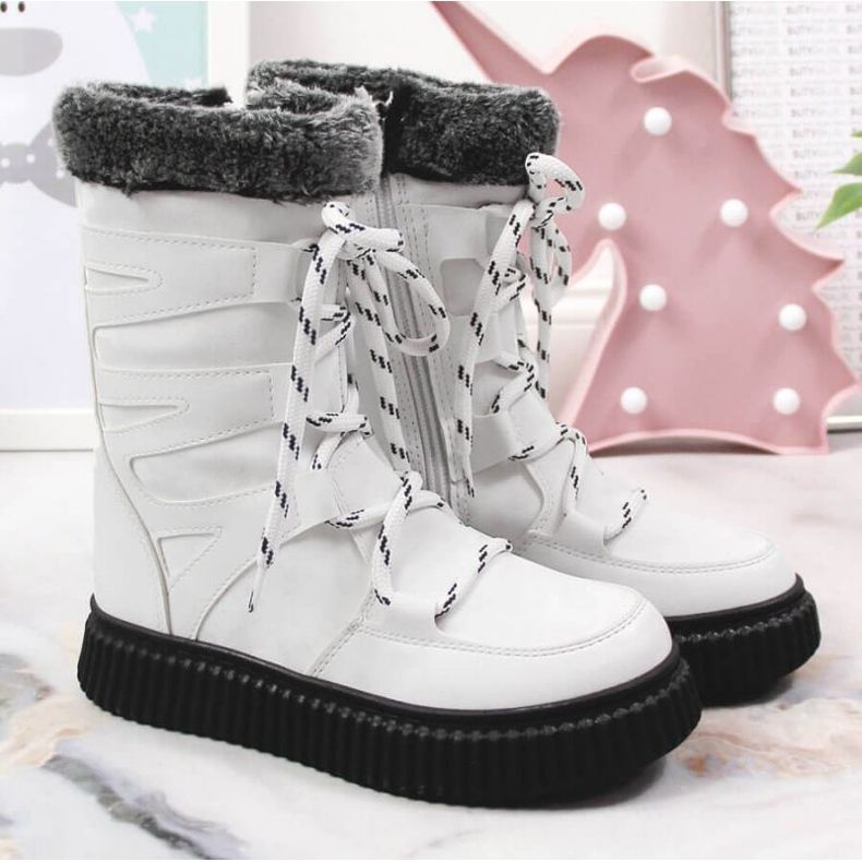 Potocki Jr. WOL123B fur boots white 1