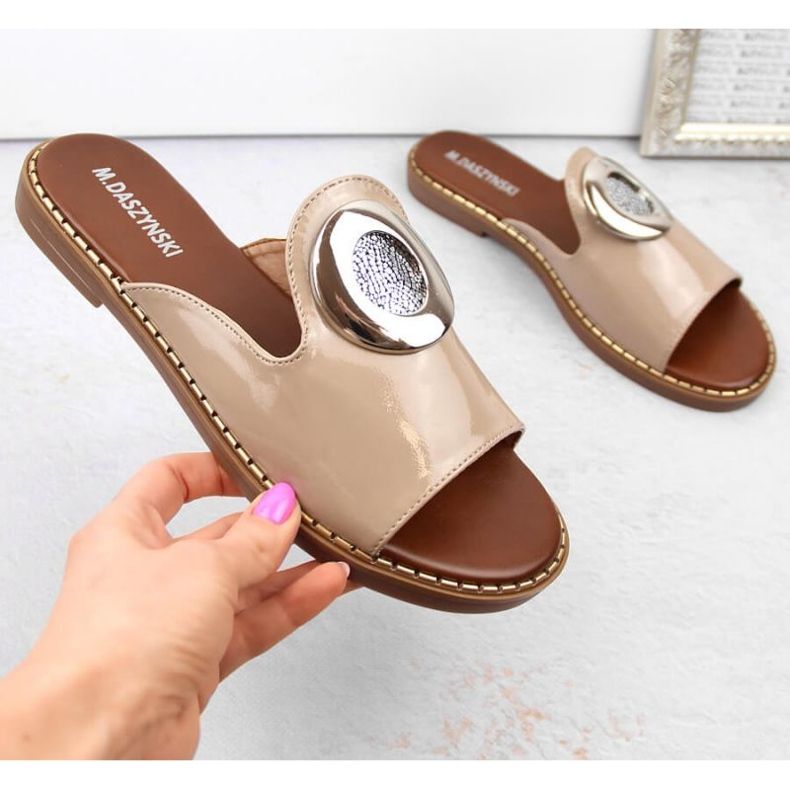 M.Daszyński W SAN34 beige patent slippers 2