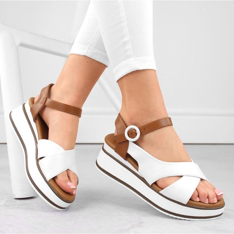 Vinceza W JAN303 white wedge sandals 1
