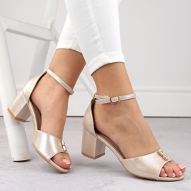Vinceza W JAN306 gold heel sandals golden 1