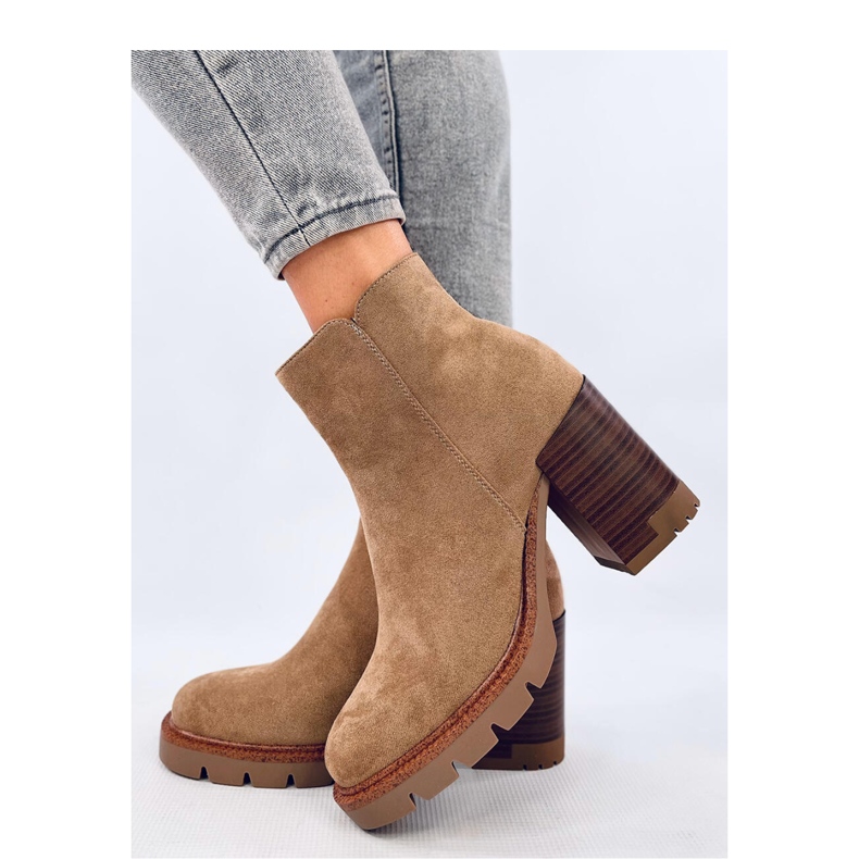 High-heeled ankle boots with a protector beige 1