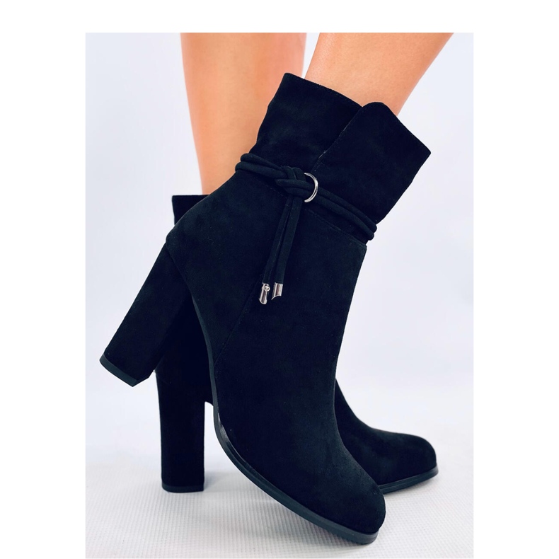 Minnai Black suede ankle boots - Inello 2