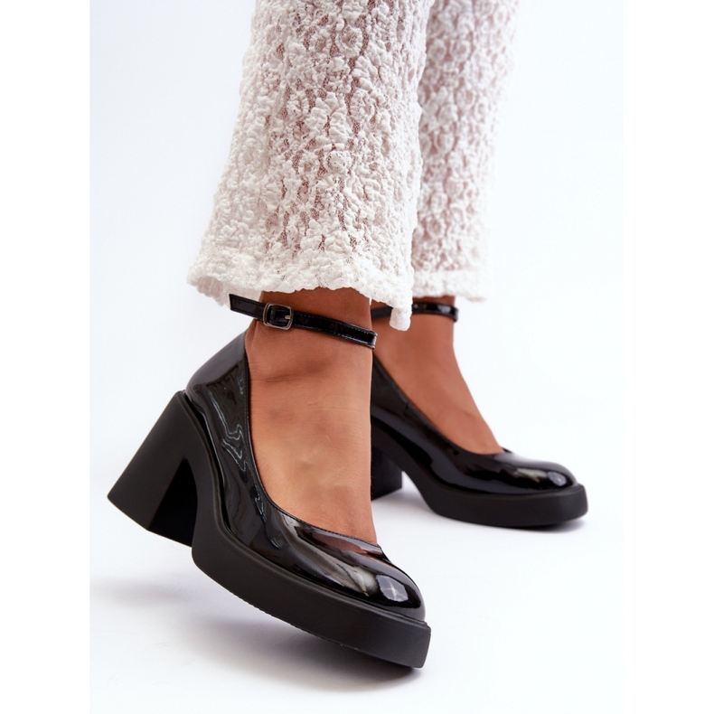 Pumps Model M383 Black 2