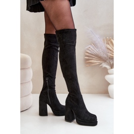 Model 8669 Black boots 1