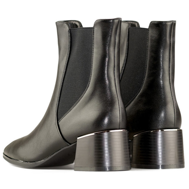 Chelsea boots Model 9611B Black 1