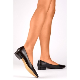 Pumps Model DO-104B Black 1