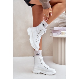 Leather insulated women's sneakers on the massive platform Big Star OO274A598 White 2