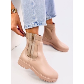 Women's beige Chelsea boots 2