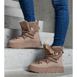 Dark beige women's platform snow boots with fur lining 1