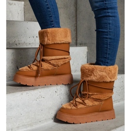 Brown, insulated, slip-on snow boots for women decorated with fur 1 Brown, insulated, slip-on snow boots for women decorated with fur 1