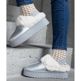Silver platform slippers decorated with fur with an elastic band at the heel 1