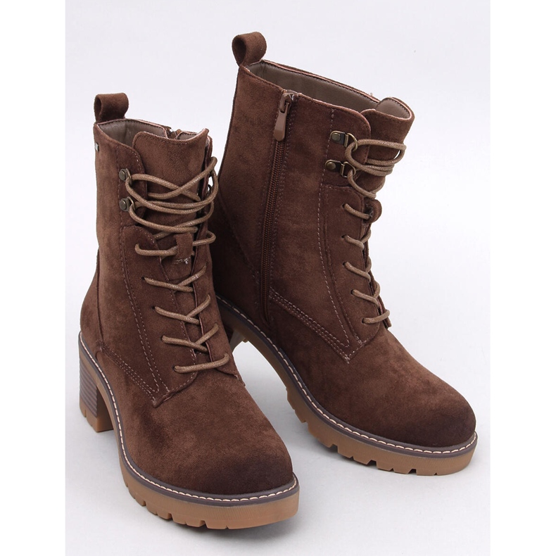 Brown Women's Boots Insulated with Fur 1