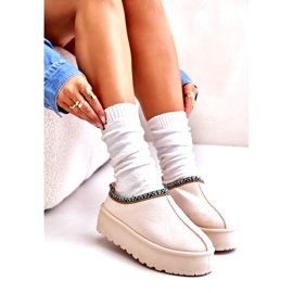 Women's slippers on the platform with light beige embroidery 3 Women's slippers on the platform with light beige embroidery 3