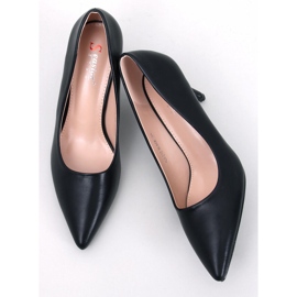 Women's pumps with a low heel, black 1