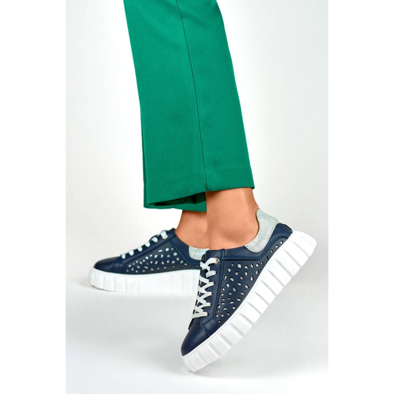 Perforated leather platform shoes, navy blue GD-XF72N 2