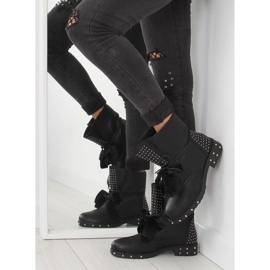 Workers with black studs E4947 black 2