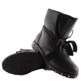 Workers with black studs E4947 black 1