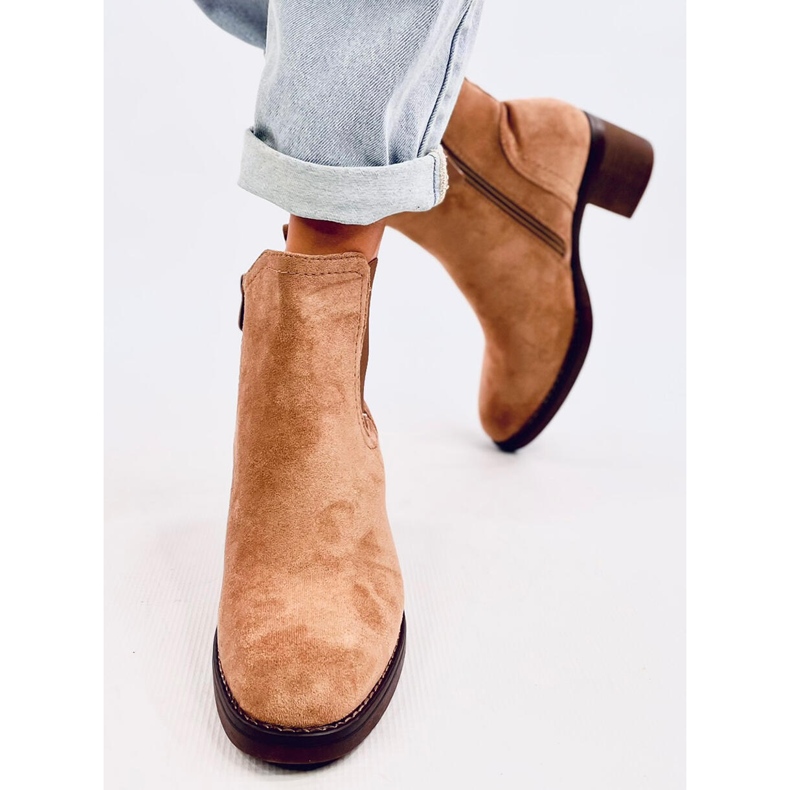 Beige insulated wide-heeled ankle boots 1 Beige insulated wide-heeled ankle boots 1