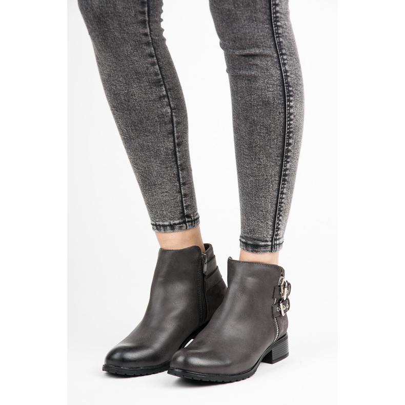 Erynn Gray Chelsea boots grey 1