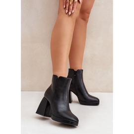 Boots Model Selarae LQ-48 Black - Step in style 1