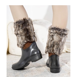 Black boots with fur by Corrales - Solea 1