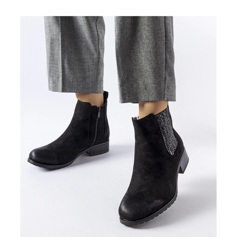 Black flat ankle boots with a decorative insert by Arnoux - Solea 2