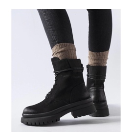 Black boots with a worn toe, Vadnais - Solea 1