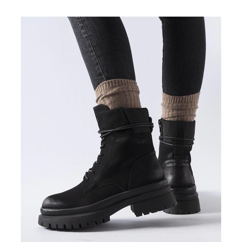 Black boots with a worn toe, Vadnais - Solea 1