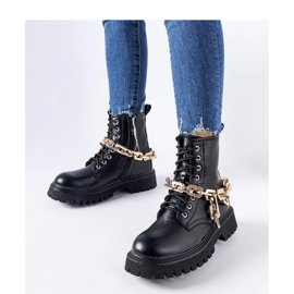 Black boots with a chain Bowling - Solea 1