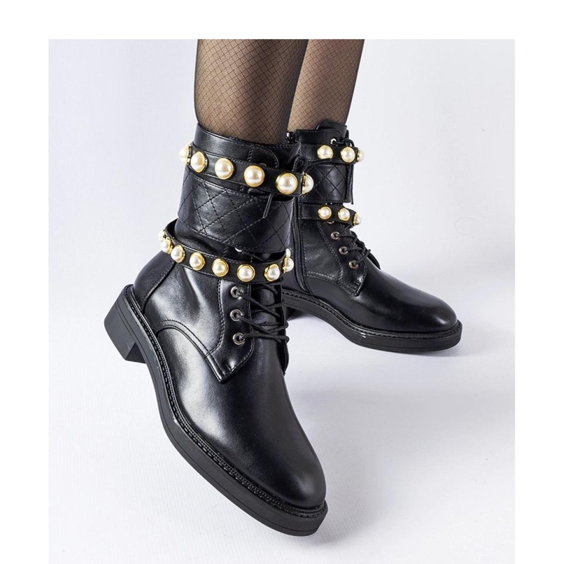 Black insulated ankle boots with Normand pearls - Solea 2