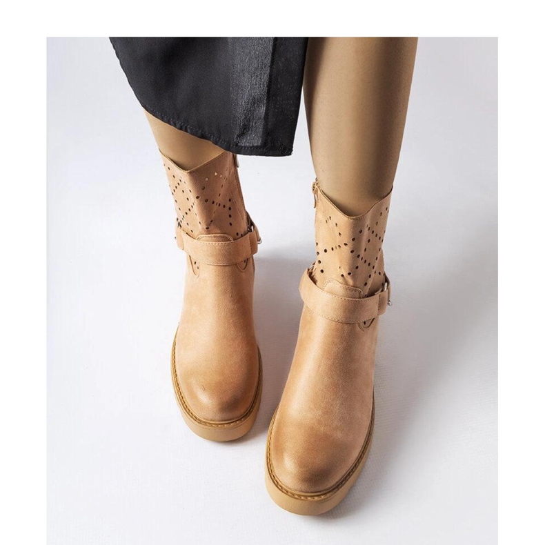 Beige openwork ankle boots with a chain from Procopio - Solea 1