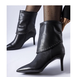 Black insulated ankle boots from Cipresso - Solea 1 Black insulated ankle boots from Cipresso - Solea 1