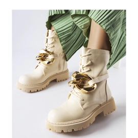 Beige hiking boots with a Galar chain - Solea 1