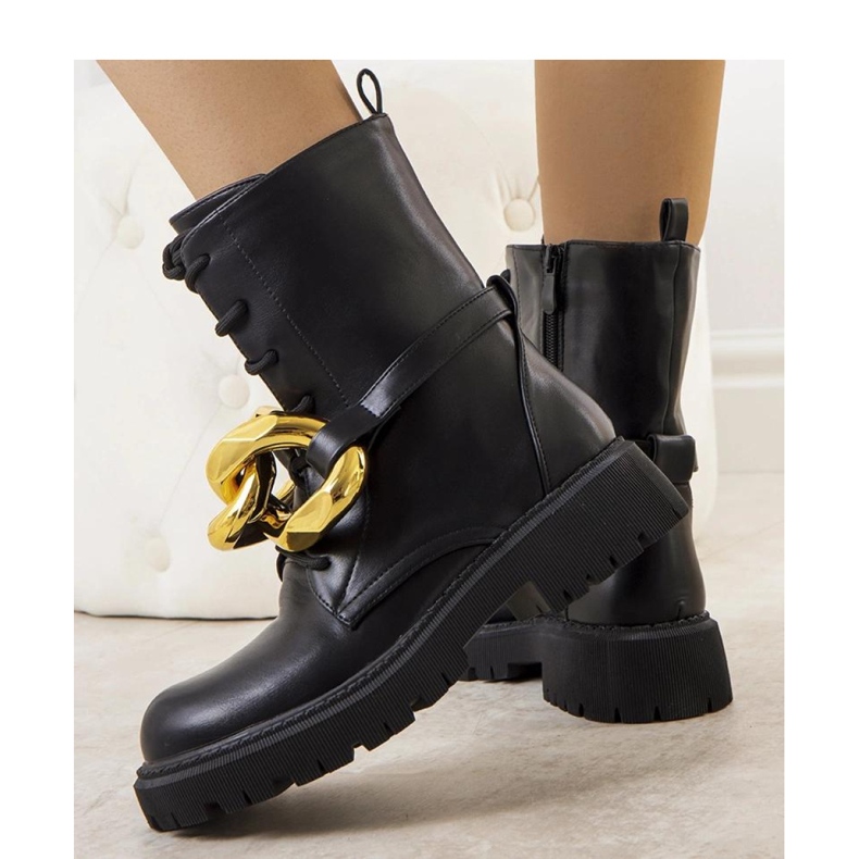 Black hiking boots with Galar chain - Solea 1 Black hiking boots with Galar chain - Solea 1