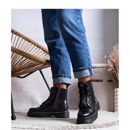 Burgundy insulated hiking boots red 1