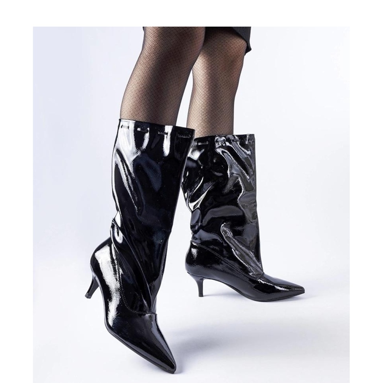 Black boots with a low heel 1