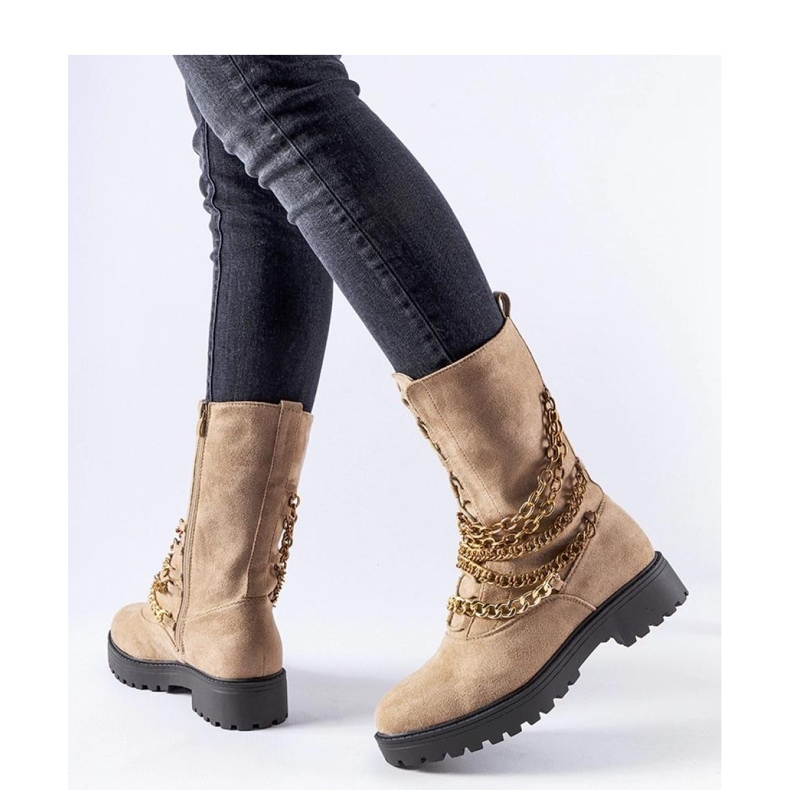 Beige insulated ankle boots with a chain 1