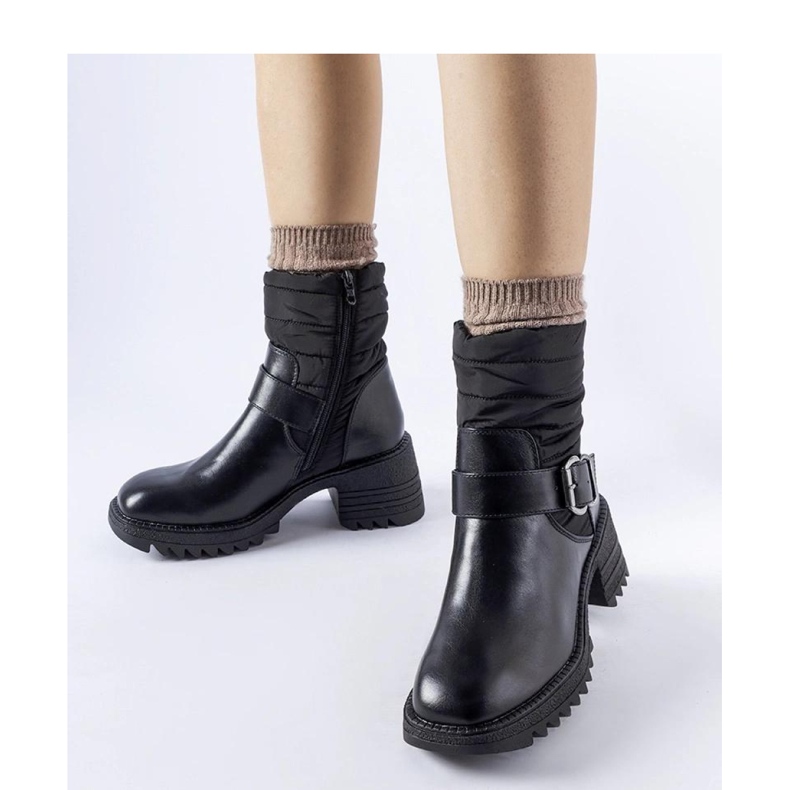 Black warm boots with a massive sole 1