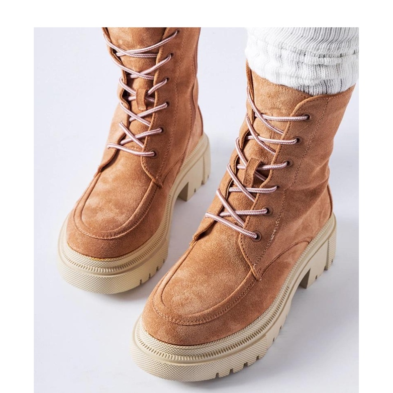 Boots with a massive Riel sole red 1